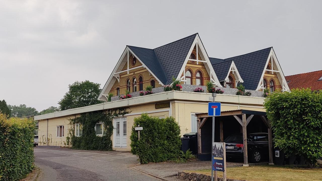 Akzent Hotel Alte Direktionsvilla Kupfermuehle Harrislee Buitenkant foto