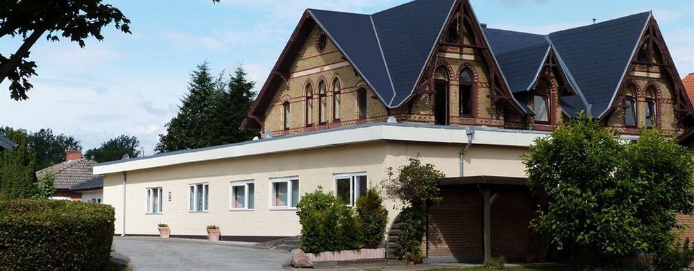 Akzent Hotel Alte Direktionsvilla Kupfermuehle Harrislee Buitenkant foto